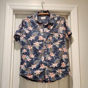 Free Planet Men’s Hawaiian Print Shirt Blue Pink Floral 100% Cotton Size Medium
